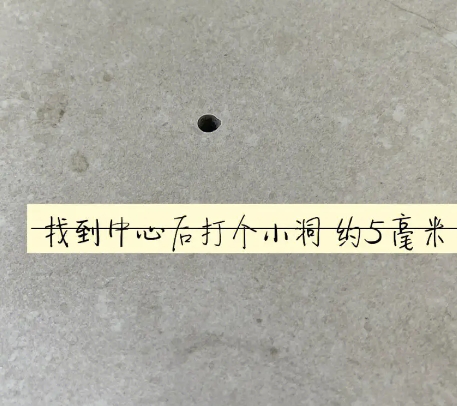 梓潼瓷砖空鼓维修公司专业解答在瓷砖铺贴过程中，如果砂料搅拌不均匀，将会带来以下问题